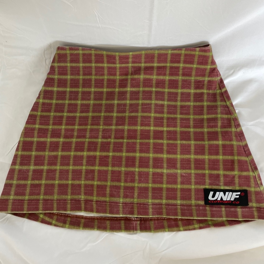 Unit skirt